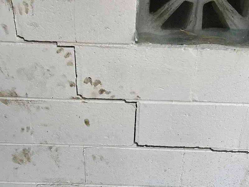 Cracked Wall / Structural Repair Services in Winter Garden